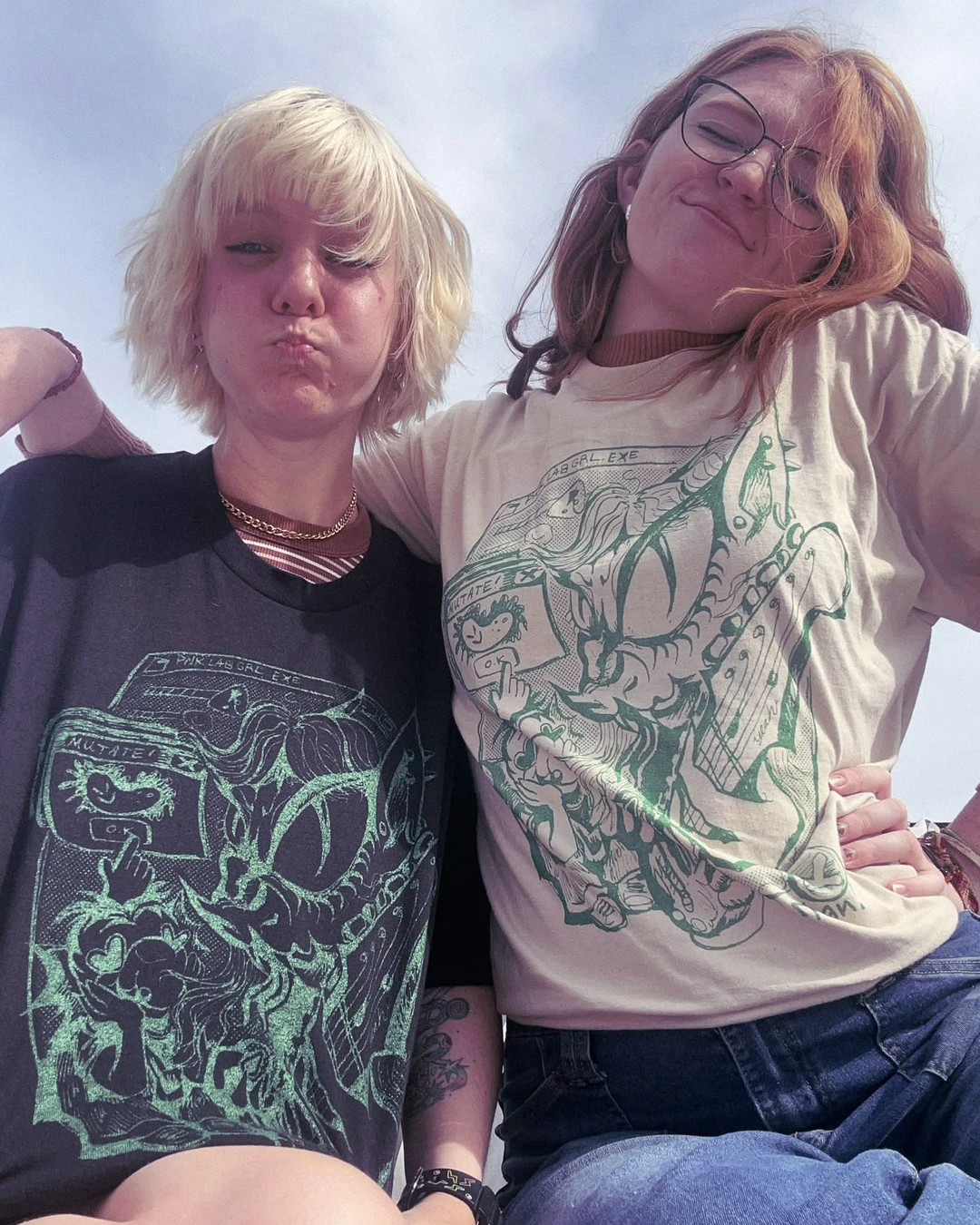P*NK LAB GRL! Mutagen T-shirt photoshoot