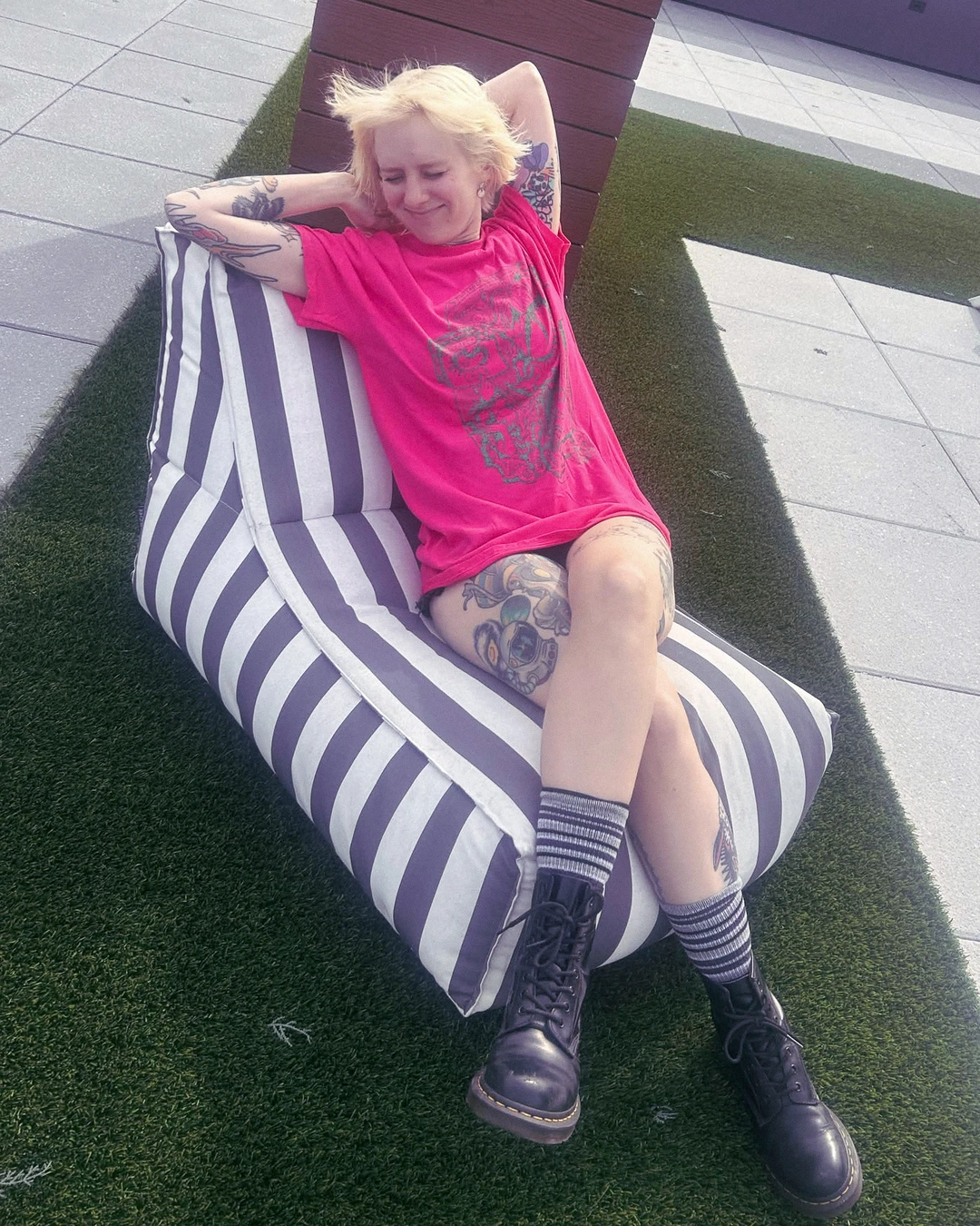 New P*NK LAB GRL! T-shirts